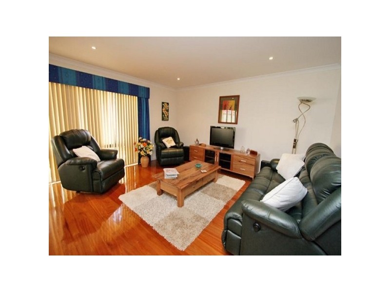 12 Shelduck Way, Dudley Park WA 6210