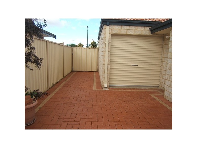 12 Shelduck Way, Dudley Park WA 6210