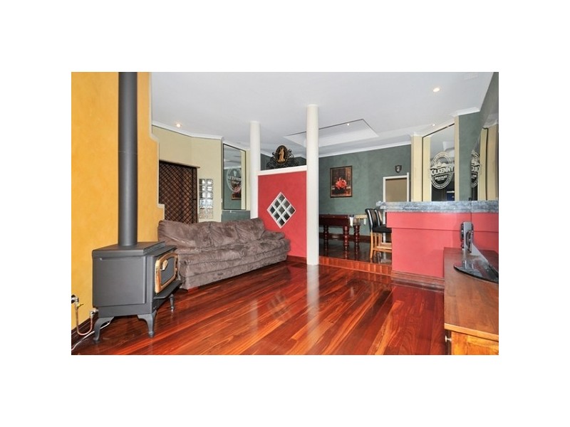 2 Cockatoo Close, Singleton WA 6175