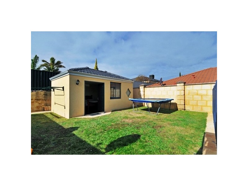 2 Cockatoo Close, Singleton WA 6175