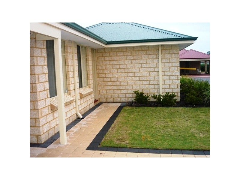 16 Golden Grove, Coodanup WA 6210