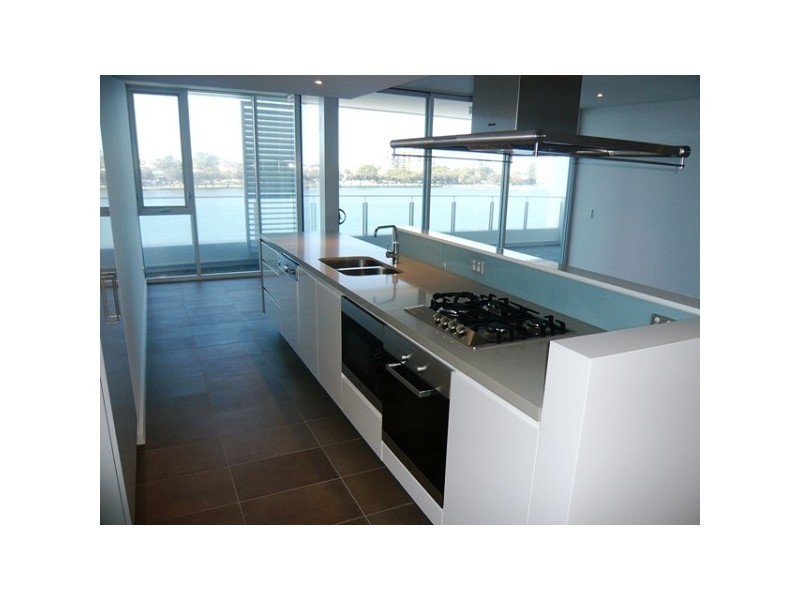 402,3 Marco Polo Drive, Mandurah WA 6210