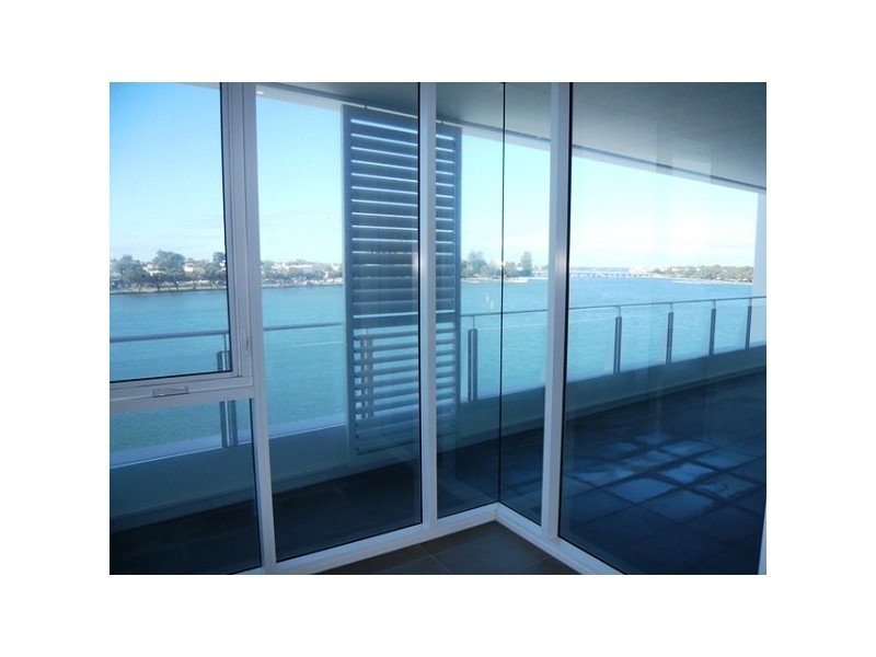 402,3 Marco Polo Drive, Mandurah WA 6210