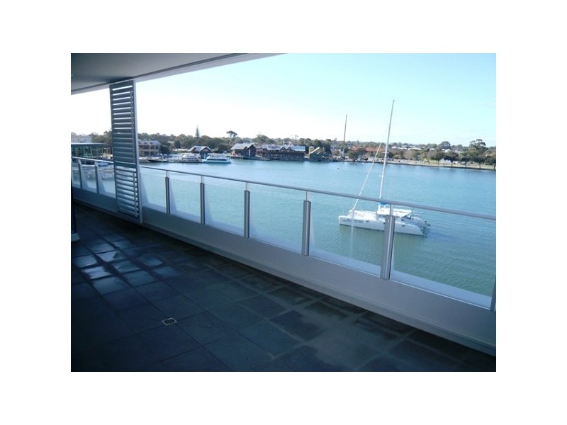 402,3 Marco Polo Drive, Mandurah WA 6210