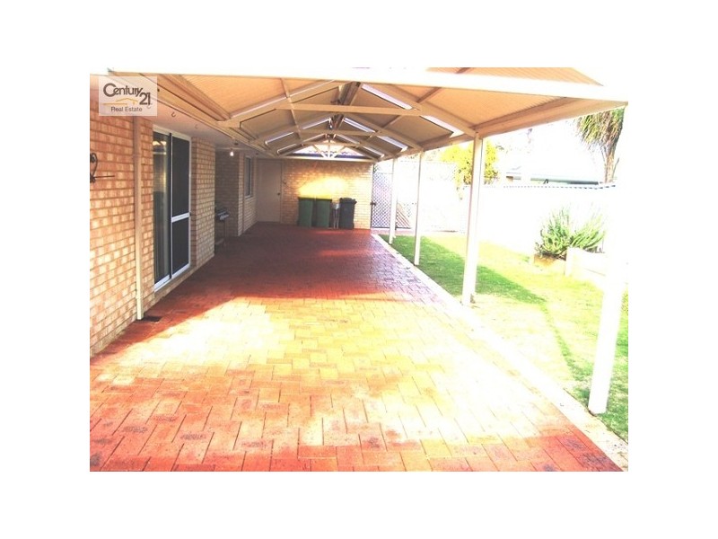 61 Casuarina Drive, Halls Head WA 6210