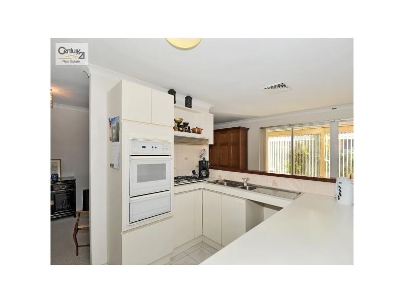 52 Blackwood Pde, Dudley Park WA 6210