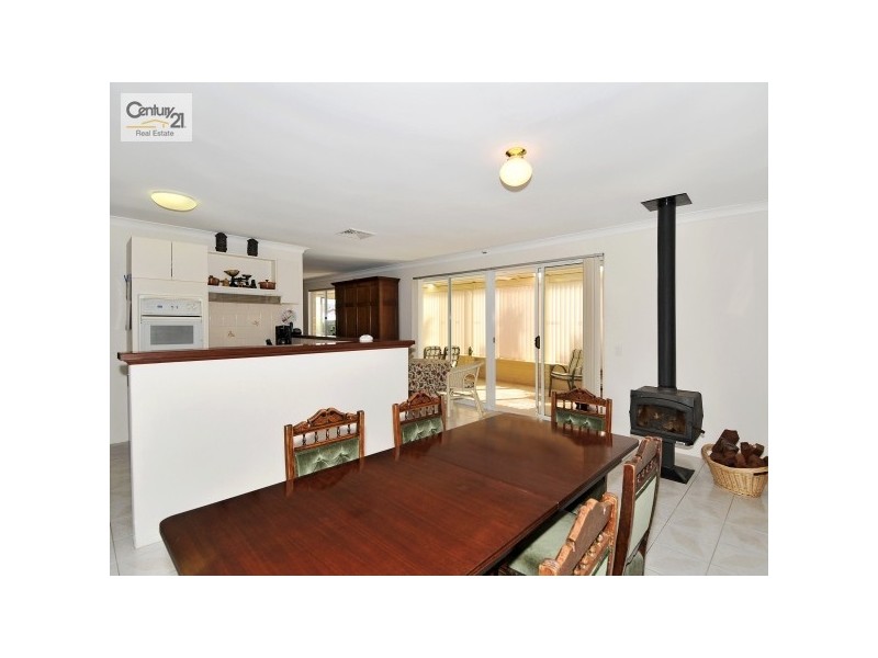 52 Blackwood Pde, Dudley Park WA 6210