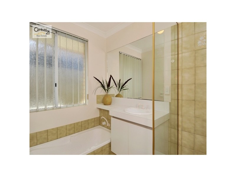 52 Blackwood Pde, Dudley Park WA 6210