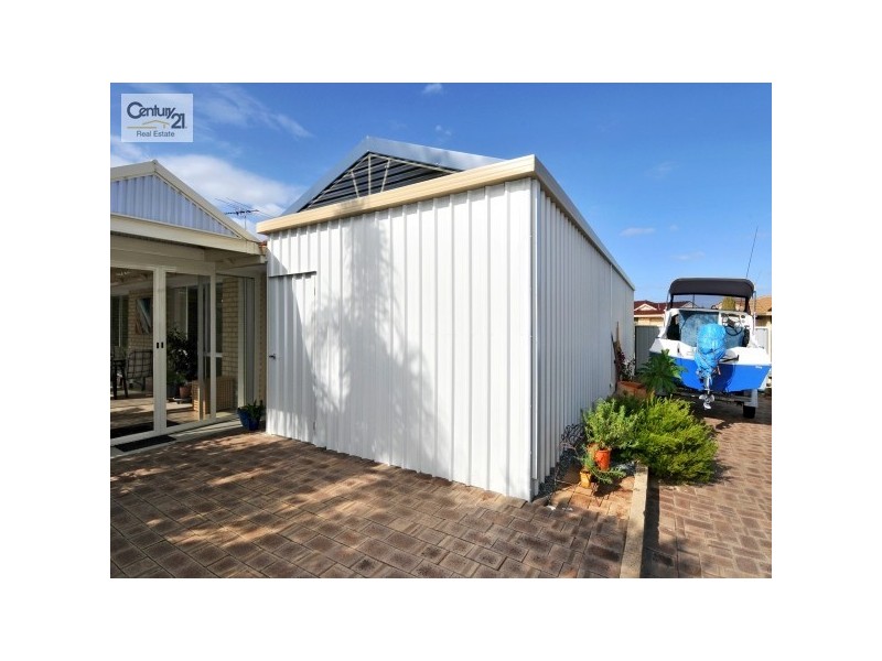 52 Blackwood Pde, Dudley Park WA 6210