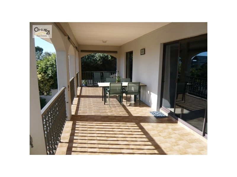 11 Driftwood Road, Silver Sands WA 6210