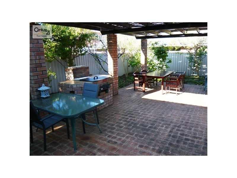 11 Driftwood Road, Silver Sands WA 6210
