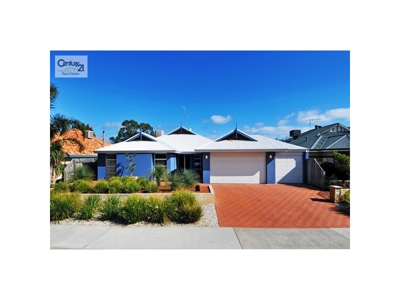 61 Pebblebeach Blvd, Meadow Springs WA 6210