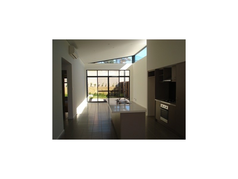 24/1 Golfers Retreat HALLS HEAD, Mandurah WA 6210