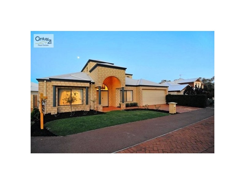 4 Cervantes Drive, Mandurah Quay, Erskine WA 6210