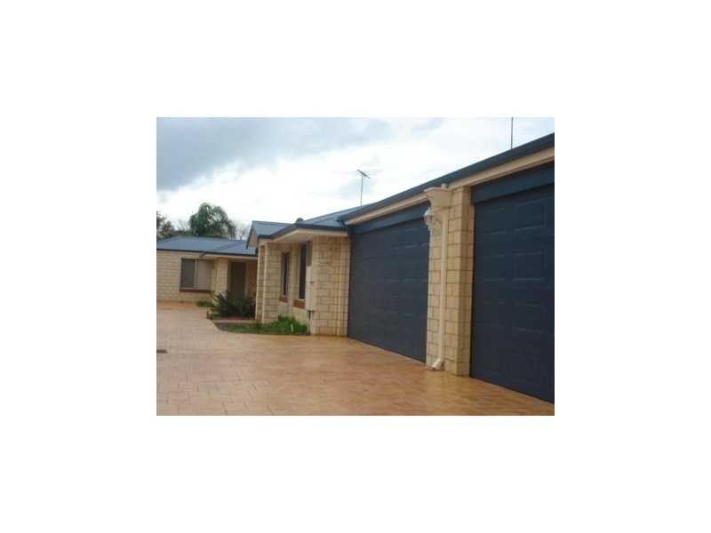 2/40 Davey Street, Mandurah WA 6210