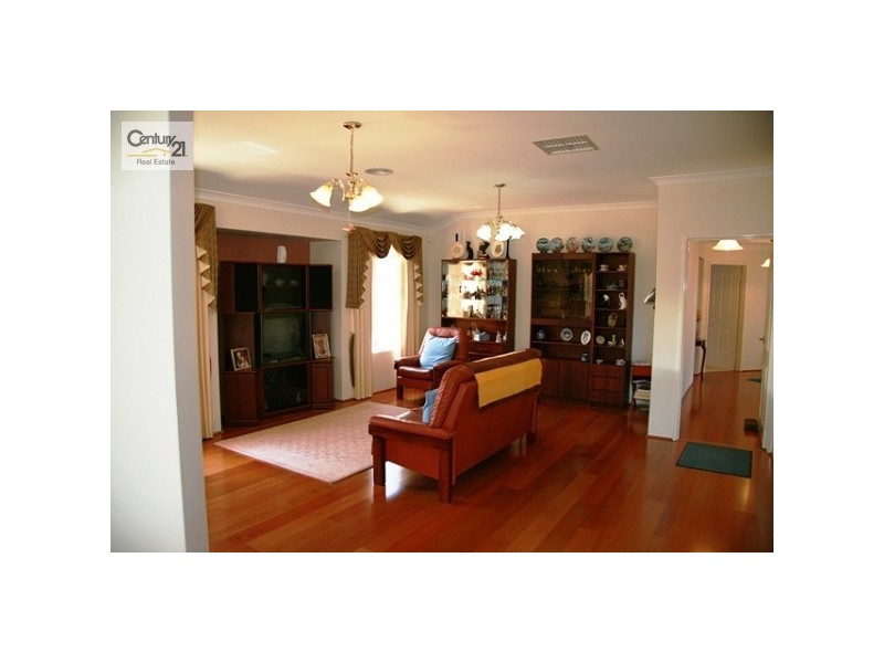 31 Camden Way, Meadow Springs WA 6210