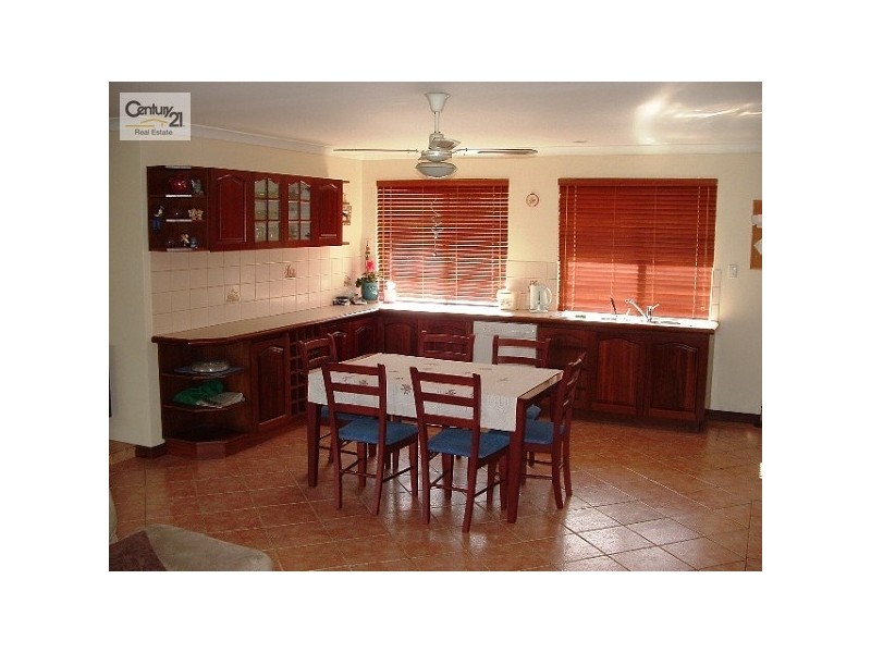 145 Armstrong Hills Drive, Lake Clifton WA 6215