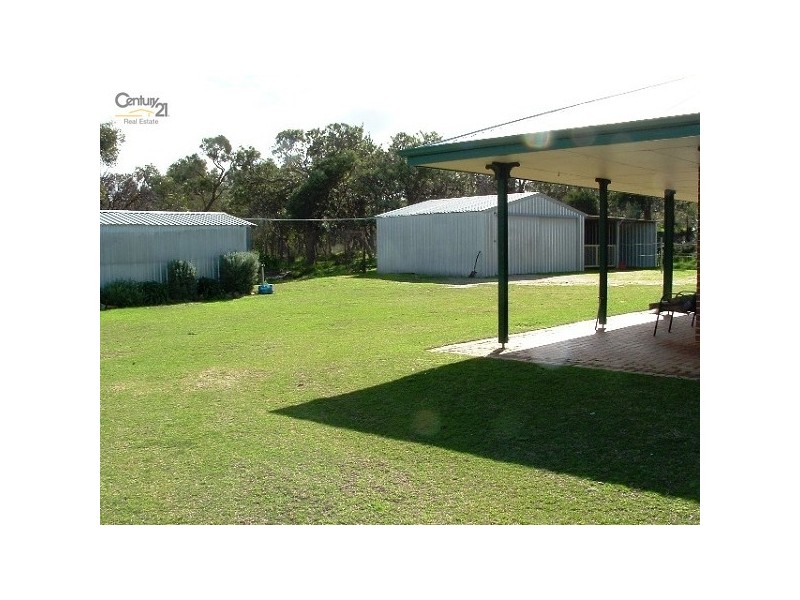 145 Armstrong Hills Drive, Lake Clifton WA 6215