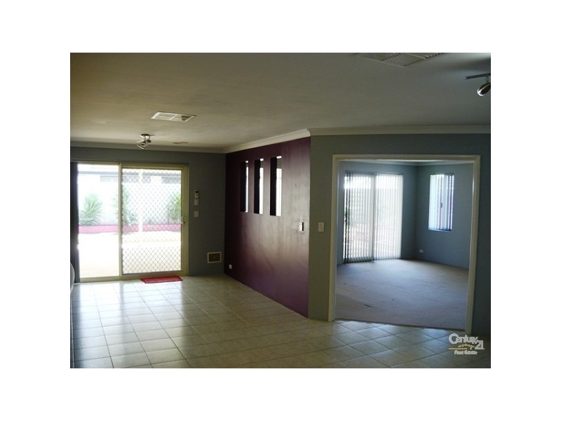 2 Teague Way, Lakelands WA 6210