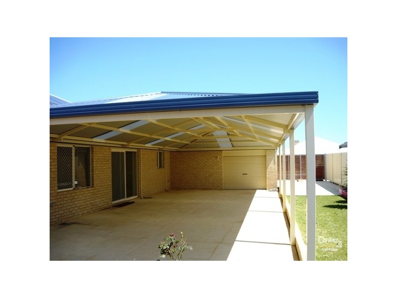 2 Teague Way, Lakelands WA 6210