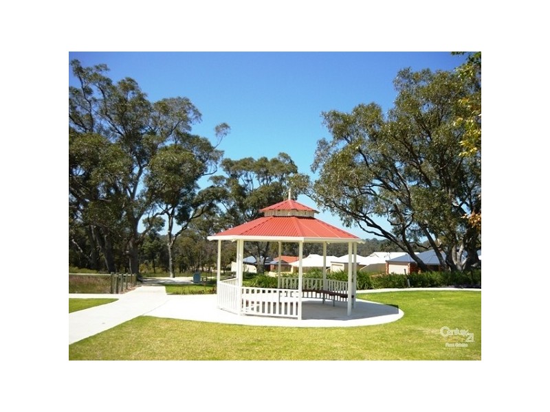 2 Teague Way, Lakelands WA 6210