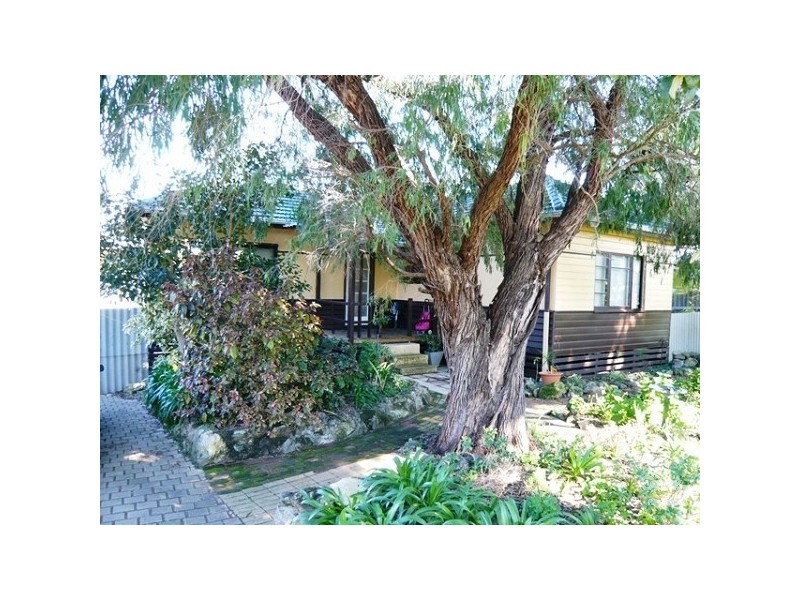 116 Medina Avenue, Medina WA 6167