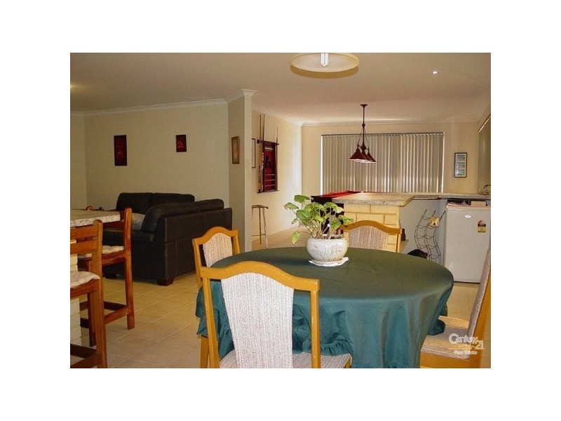 7 Argyle Fawy, Lakelands WA 6180