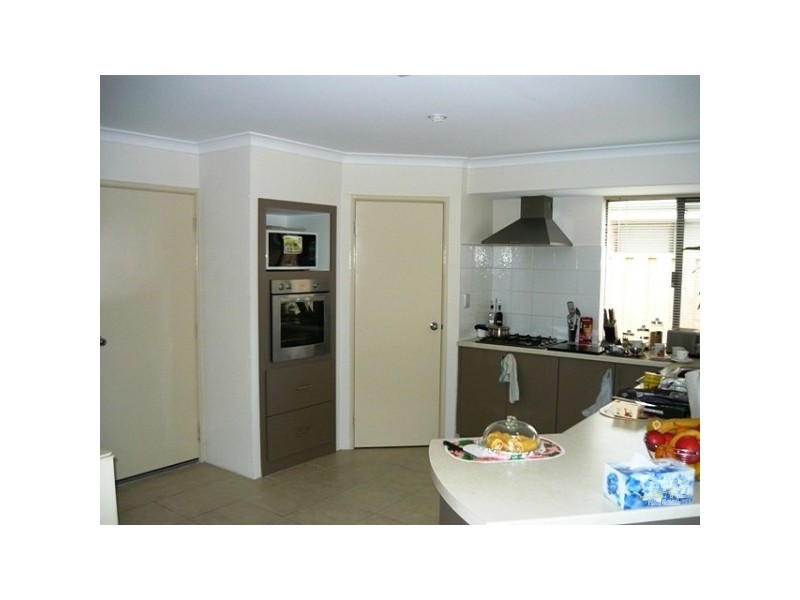51 Carissa Turn, Halls Head WA 6210