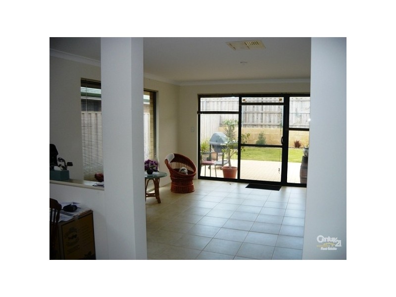 51 Carissa Turn, Halls Head WA 6210