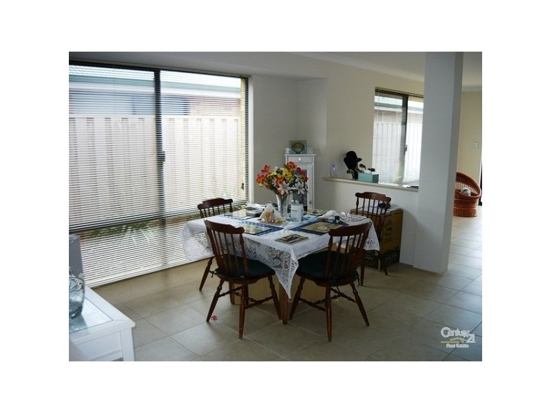 51 Carissa Turn, Halls Head WA 6210