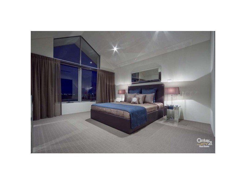 5 Acerosa Boulevard, Halls Head WA 6210