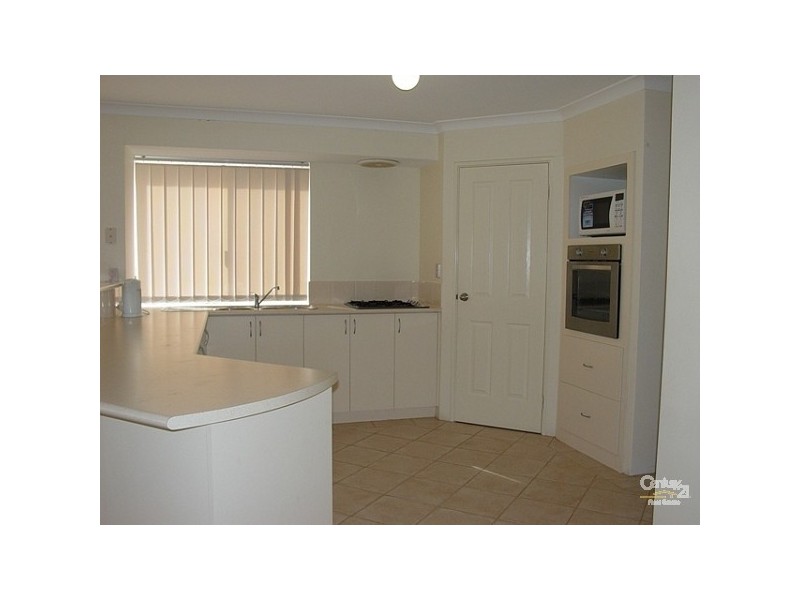 13 Brackenridge Rmbl, Meadow Springs WA 6210