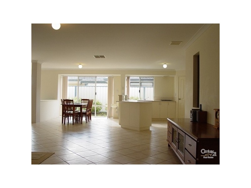 13 Brackenridge Rmbl, Meadow Springs WA 6210