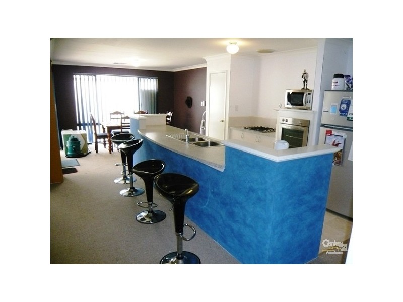 11 Garcia Loop, Lakelands WA 6210