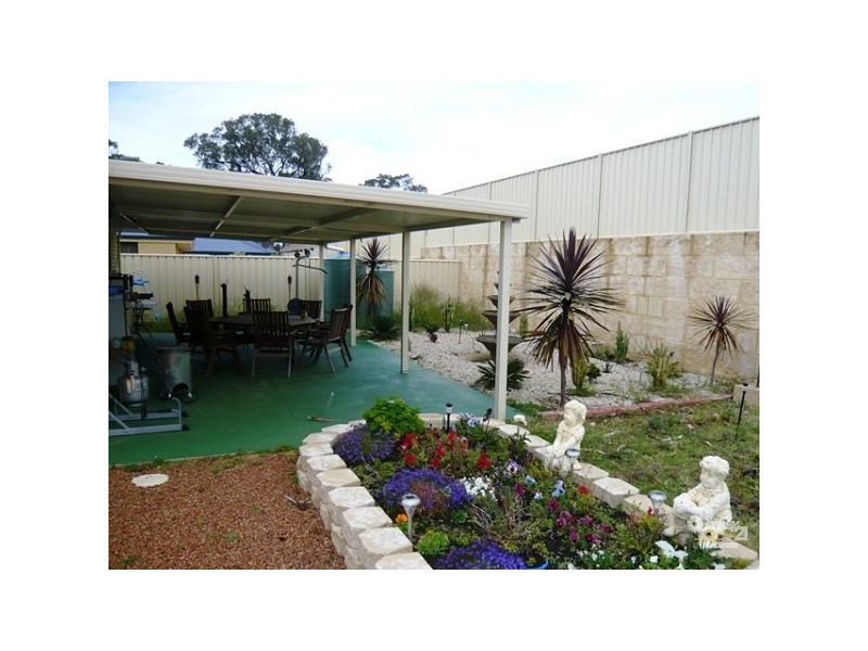 11 Garcia Loop, Lakelands WA 6210