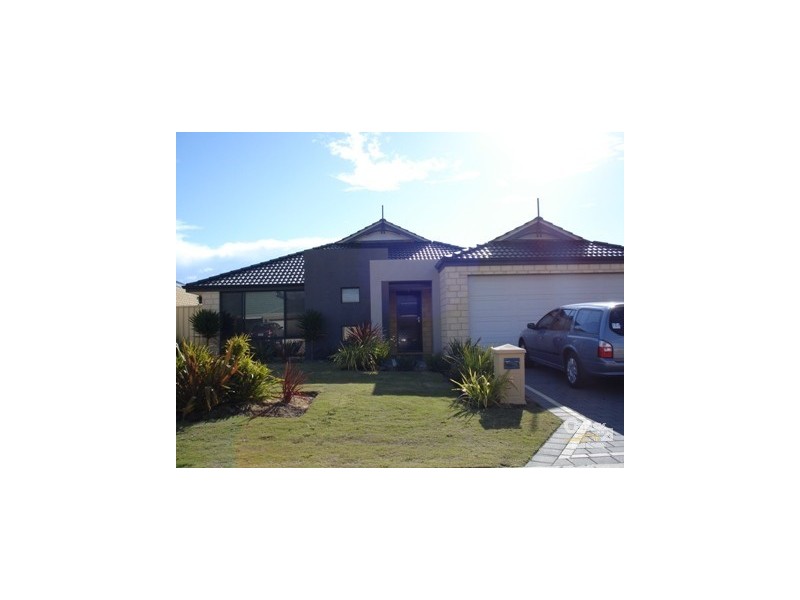 4 Kerkeri Heights LAKELANDS, Mandurah WA 6210