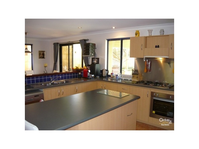 28 Verona Crescent, Falcon WA 6210