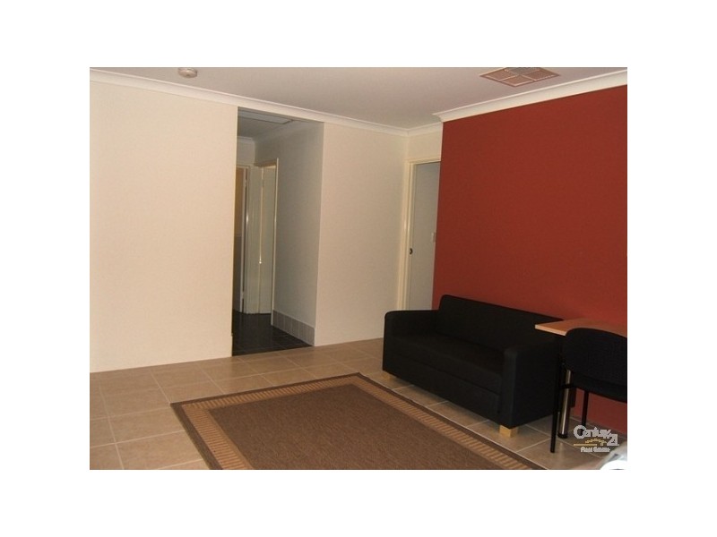 6 Loretta Parkway, Lakelands WA 6180