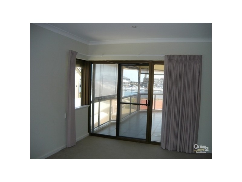 Unit 8, 54 Ormsby Tce, Mandurah WA 6210