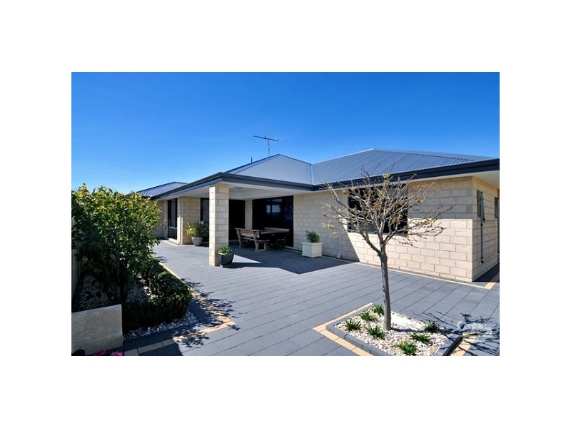 14 Kambalda, Dawesville WA 6211