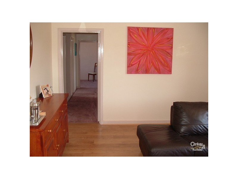 37 Gillark Street, Dudley Park WA 6210