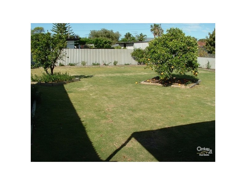 37 Gillark Street, Dudley Park WA 6210