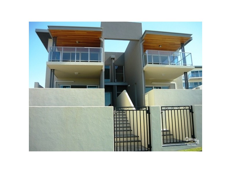 21a Oversby Street, Halls Head WA 6210