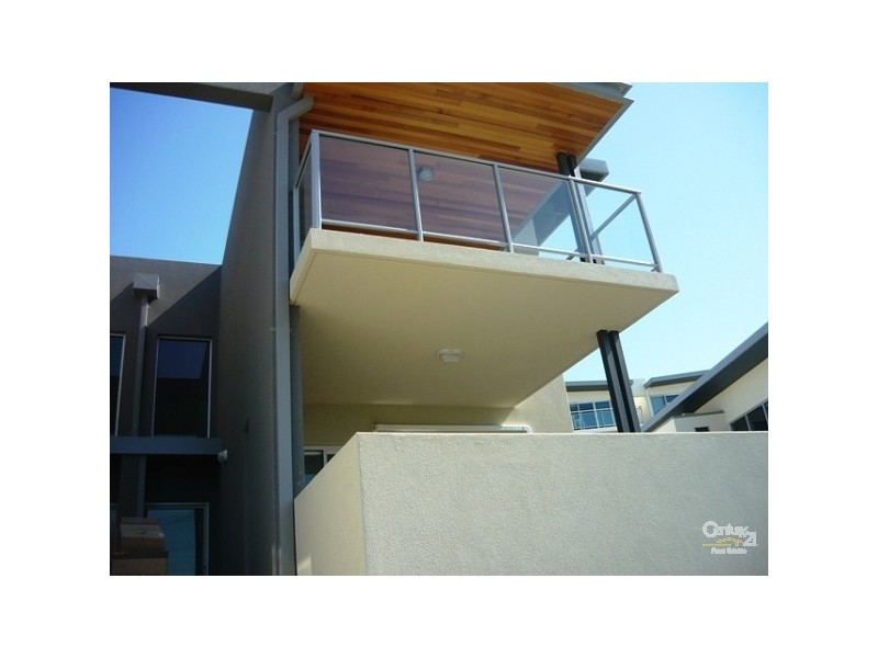 21a Oversby Street, Halls Head WA 6210