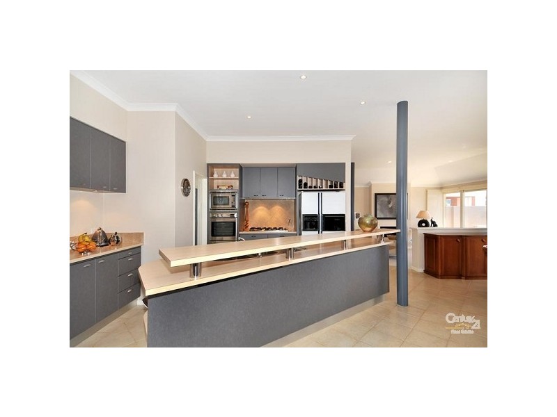 37 Aztec Island Retreat, Halls Head WA 6210