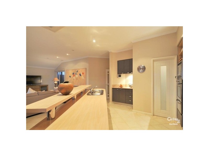 37 Aztec Island Retreat, Halls Head WA 6210