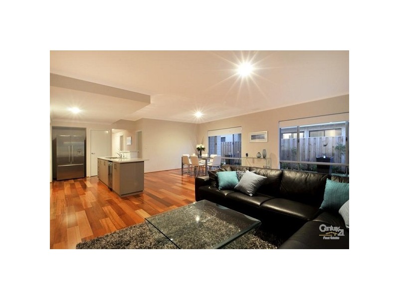 33 Marsdenia Road, Halls Head WA 6210