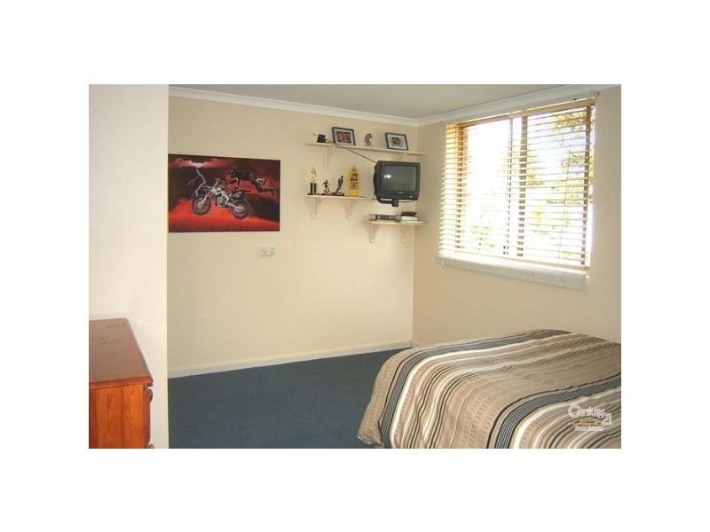 8 Shetland Place, Greenfields WA 6210