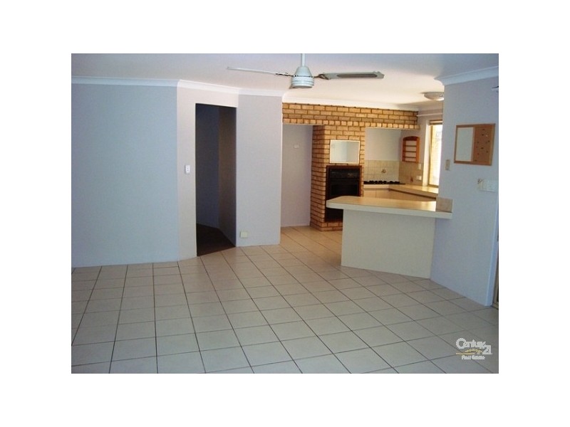 8 Portmarnock Circle, Halls Head WA 6210