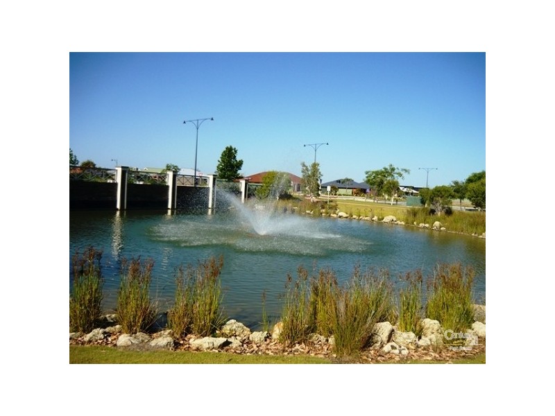 8 Woodstock Turn, Ravenswood WA 6208